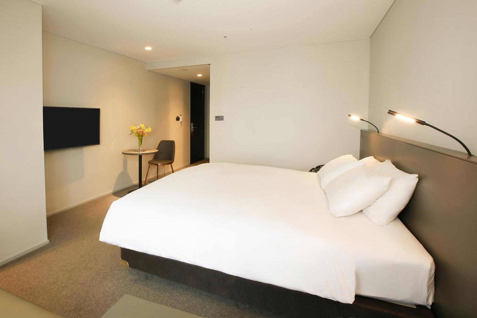Westernlife Hotel Iksan Kamer foto